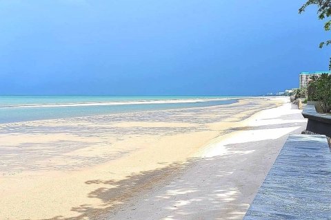 Condo in Cha-am, Thailand, 2 bedrooms  № 161795 - photo 18