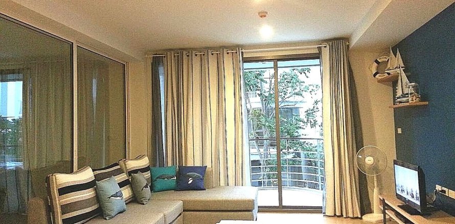 Condo in Cha-am, Thailand, 2 bedrooms  № 161795