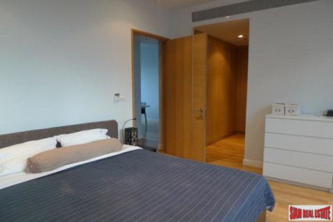 Commercial property in Bangkok, Thailand 128 sq.m. № 193262 - photo 4