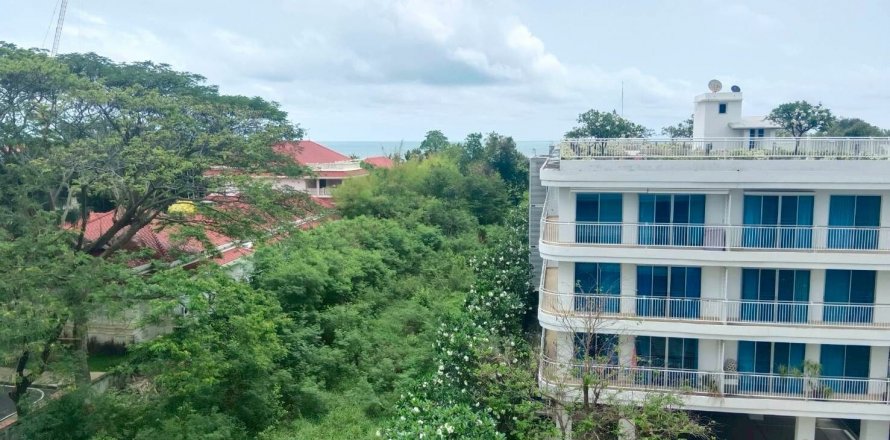 Condo in Hua Hin, Thailand, 3 bedrooms  № 138965