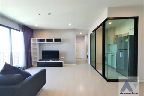 Condo à Huai Khwang, Bangkok, Thaïlande, 3 chambres  № 216212