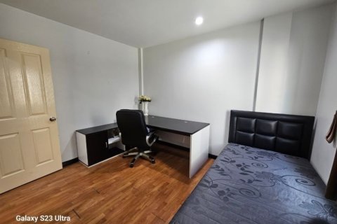 Townhouse in Phasi Charoen, Bangkok, Thailand 3 bedrooms № 162090 - photo 5