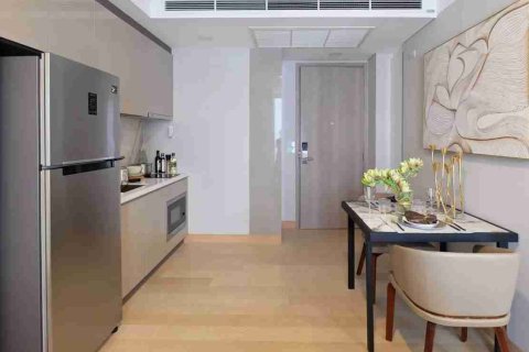Condo in Bangkok, Thailand, 3 bedrooms № 183954 - photo 12