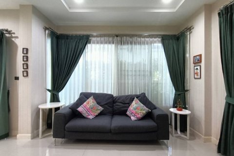 House in San Sai, Thailand 3 bedrooms № 138467 - photo 7