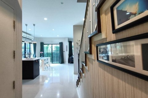 House in San Sai, Thailand 3 bedrooms № 138467 - photo 6