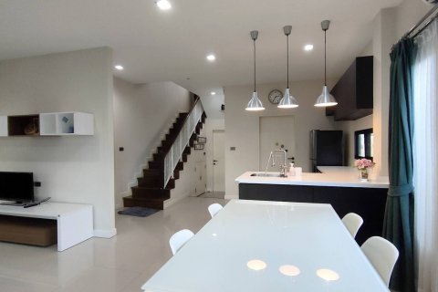 House in San Sai, Thailand 3 bedrooms № 138467 - photo 12