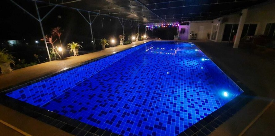 Дом в Пхетбури, Таиланд с 4 спальнями  № 138572