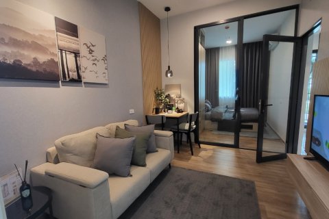 Condo in Bangkok, Thailand, 1 bedroom  № 203631 - photo 9
