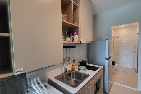 Condo in Bangkok, Thailand, 1 bedroom  № 203631 - photo 7