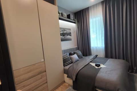 Condo in Bangkok, Thailand, 1 bedroom  № 203631 - photo 3