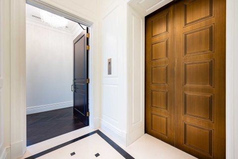 Penthouse in Pathum Wan, Bangkok, Thailand 2 bedrooms № 153511 - photo 7