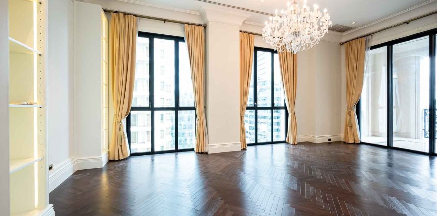 Penthouse in Pathum Wan, Bangkok, Thailand 2 bedrooms № 153511
