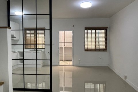 Townhouse in Sai Mai, Bangkok, Thailand 3 bedrooms № 153514 - photo 14