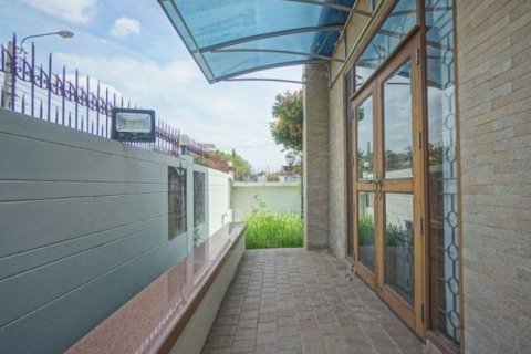 House in Bangkok, Thailand 4 bedrooms № 153516 - photo 3