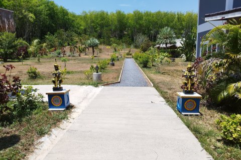 Отель в Ланта Яи, Таиланд  № 140791 - фото 10