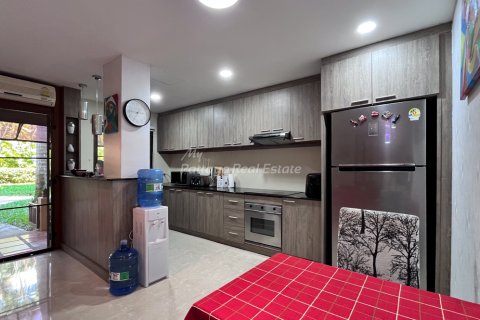 Condo à Bang Lamung, Thaïlande, 1 chambre  № 175598 - photo 4