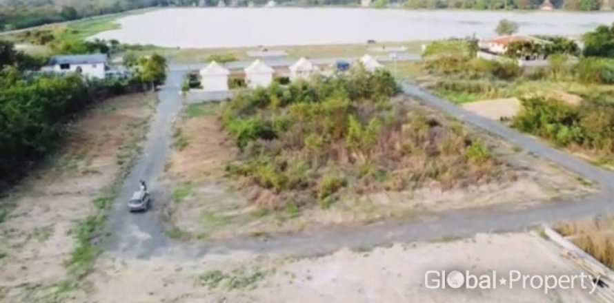 Земельный участок в Паттайе, Таиланд  № 175599