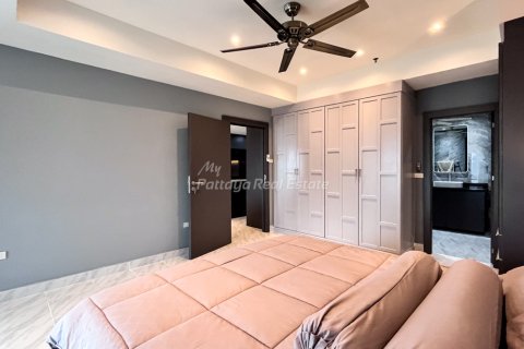 Condo in Bang Lamung, Thailand, 1 bedroom  № 175597 - photo 18