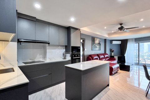 Condo in Bang Lamung, Thailand, 1 bedroom  № 175597 - photo 1