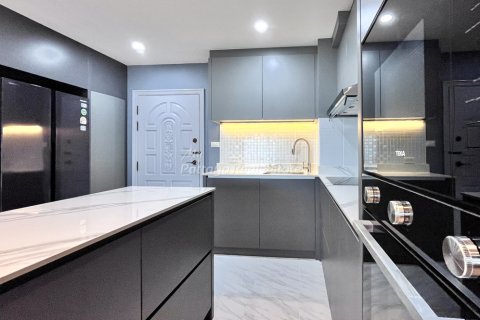 Condo in Bang Lamung, Thailand, 1 bedroom  № 175597 - photo 3