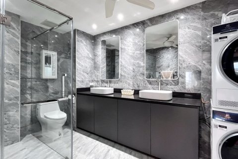 Condo in Bang Lamung, Thailand, 1 bedroom  № 175597 - photo 22