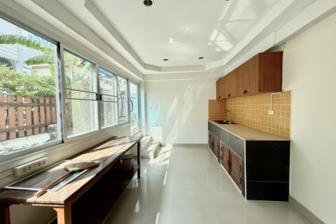 Дом в Паттайе, Таиланд с 7 комнатами  № 172608 - фото 22