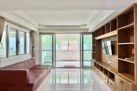 Дом в Паттайе, Таиланд с 7 комнатами  № 172608 - фото 14