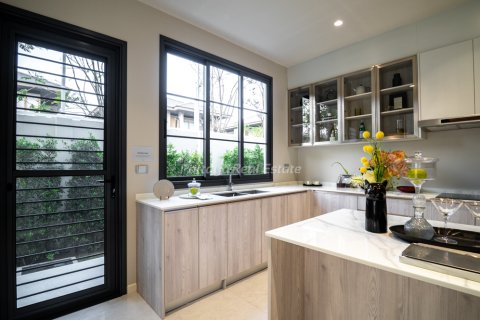 Maison à Bang Lamung, Thaïlande 4 chambres № 172604 - photo 5