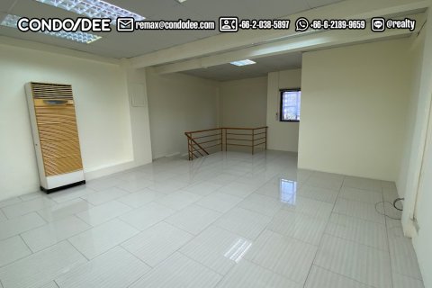 Коммерческая недвижимость в Ваттхане, Бангкок, Таиланд 350м2 № 200828 - фото 9