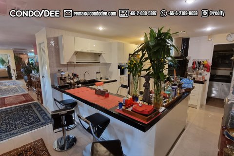 Condo à Watthana, Bangkok, Thaïlande, 3 chambres № 200827 - photo 12