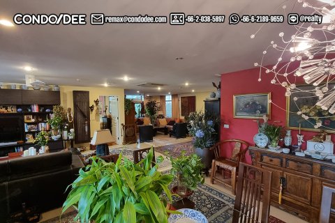 Condo à Watthana, Bangkok, Thaïlande, 3 chambres № 200827 - photo 15