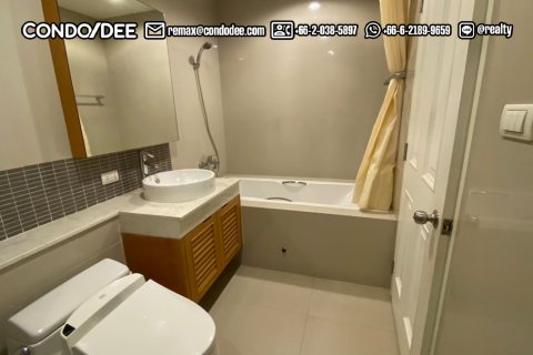 Condo à Watthana, Bangkok, Thaïlande, 2 chambres № 200830 - photo 12