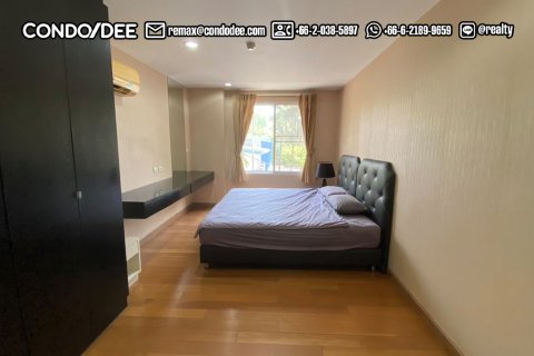 Condo à Watthana, Bangkok, Thaïlande, 2 chambres № 200830 - photo 13