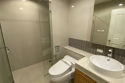 Condo à Watthana, Bangkok, Thaïlande, 2 chambres № 200830 - photo 19