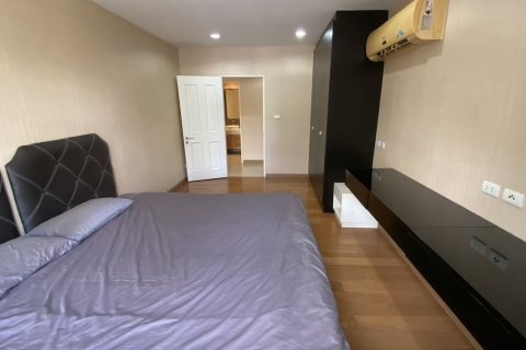 Condo à Watthana, Bangkok, Thaïlande, 2 chambres № 200830 - photo 26
