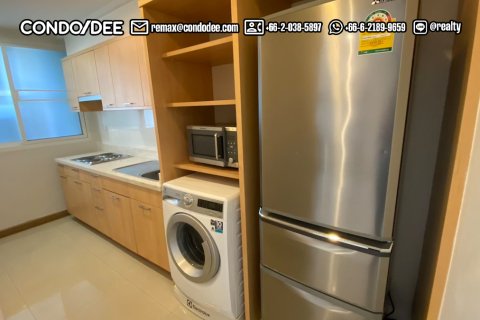 Condo à Watthana, Bangkok, Thaïlande, 2 chambres № 200830 - photo 4