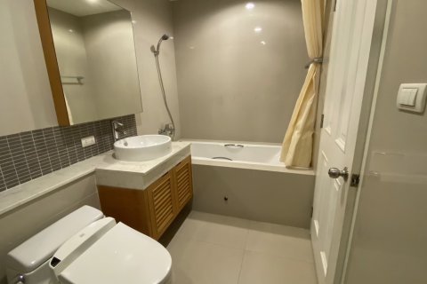 Condo à Watthana, Bangkok, Thaïlande, 2 chambres № 200830 - photo 18