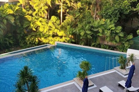 Condo on Surin Beach, Thailand, 2 bedrooms  № 179838 - photo 4