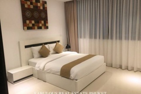 Condo on Surin Beach, Thailand, 2 bedrooms  № 179838 - photo 11