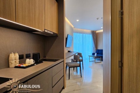 Condo in Bang Tao, Thailand, 1 bedroom № 179839 - photo 6