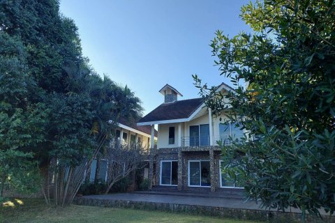 Villa in Chiang Rai, Thailand 6 bedrooms № 156426 - photo 2