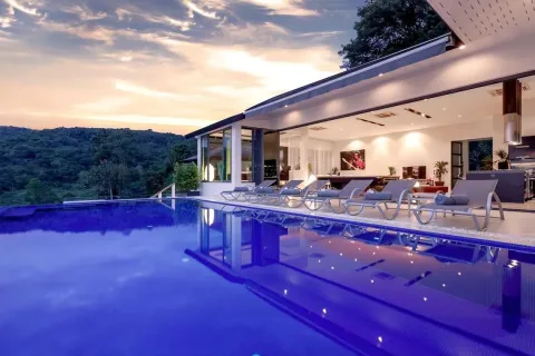 Villa in Kathu, Thailand 6 bedrooms № 156428