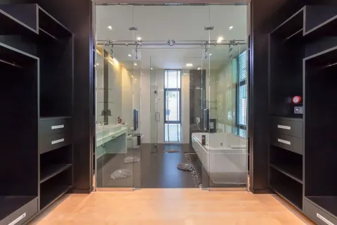 Villa in Kathu, Thailand 6 bedrooms № 156428 - photo 28