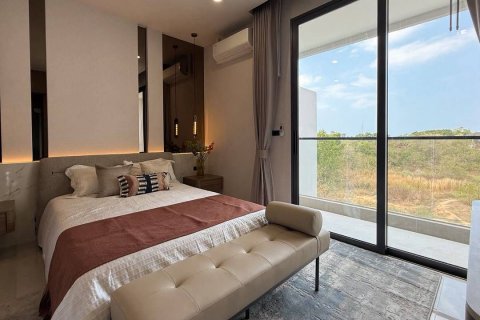 Вилла в Паттайе, Таиланд с 6 спальнями  № 171001 - фото 15