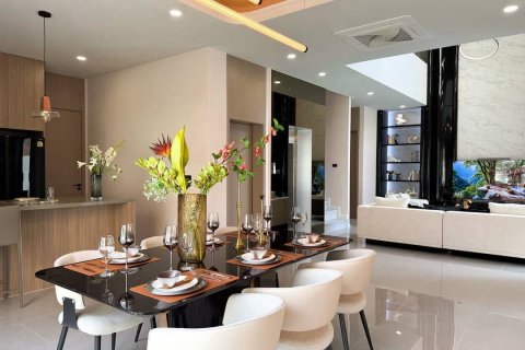 Вилла в Паттайе, Таиланд с 6 спальнями  № 171001 - фото 3