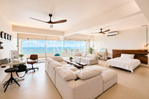 Estudio en el condominio en Pattaya, Tailandia № 209902 - foto 2