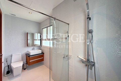 House in Pattaya, Thailand 4 bedrooms № 209903 - photo 24