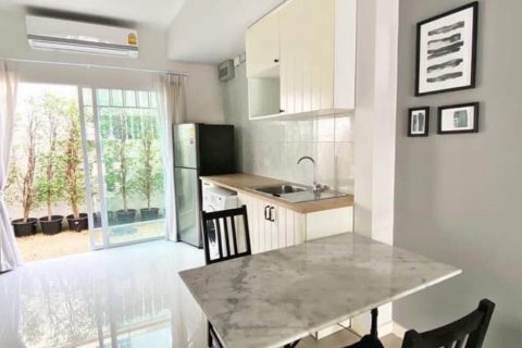 Townhouse in Bang Kaeo, Thailand 2 bedrooms № 155155 - photo 6