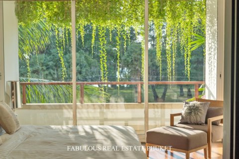Condo on Surin Beach, Thailand, 2 bedrooms № 179815 - photo 14