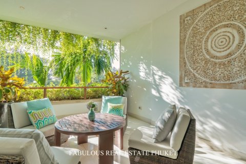Condo on Surin Beach, Thailand, 2 bedrooms № 179815 - photo 4